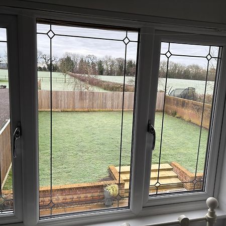 Countryside Family Home Keynsham Bagian luar foto