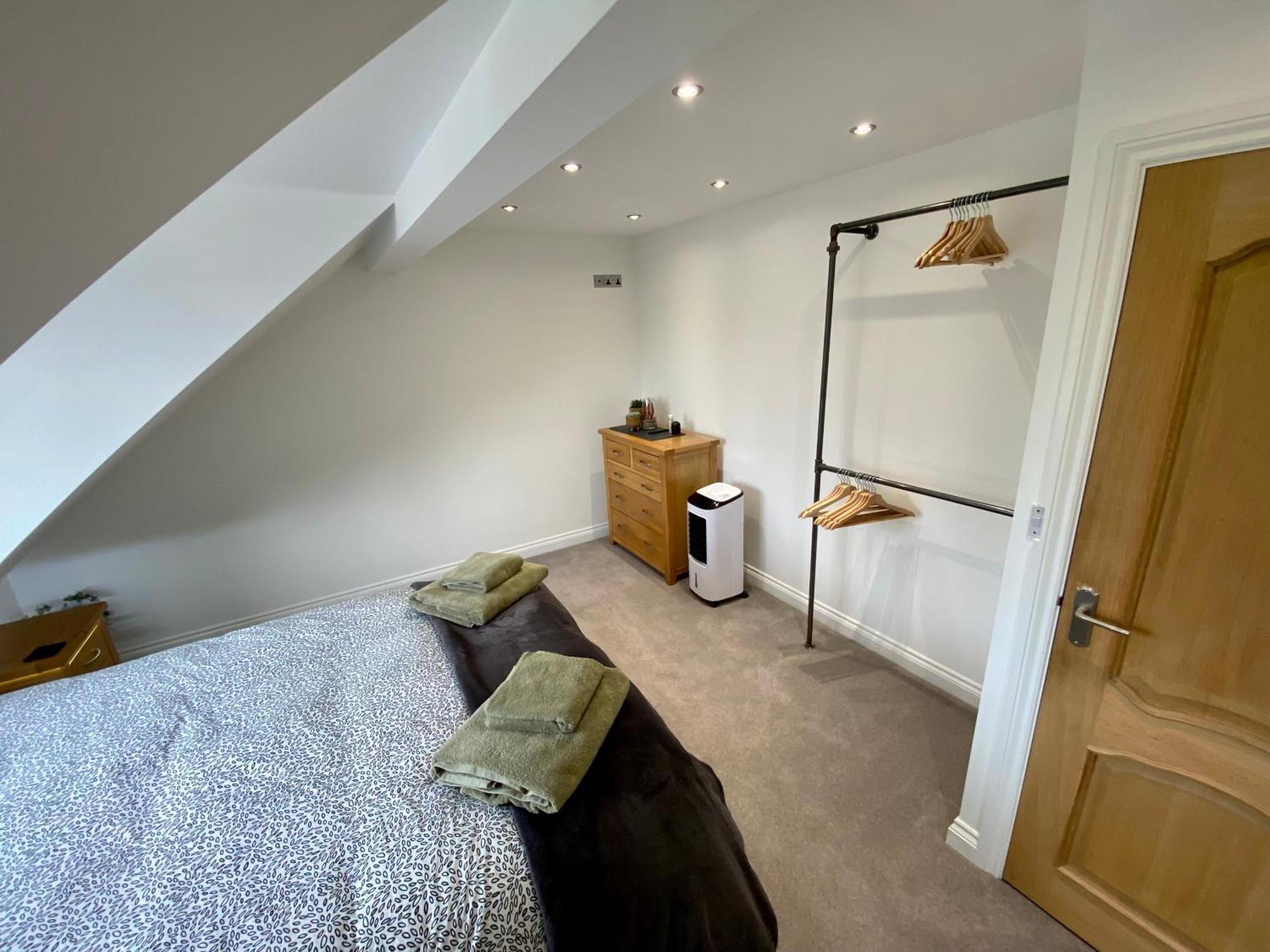 Countryside Family Home Keynsham Bagian luar foto