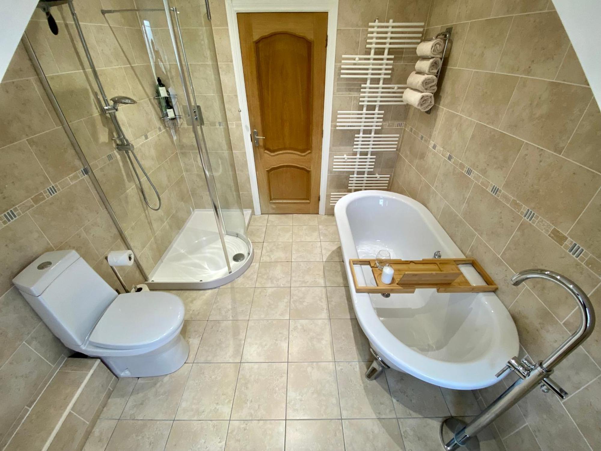 Countryside Family Home Keynsham Bagian luar foto