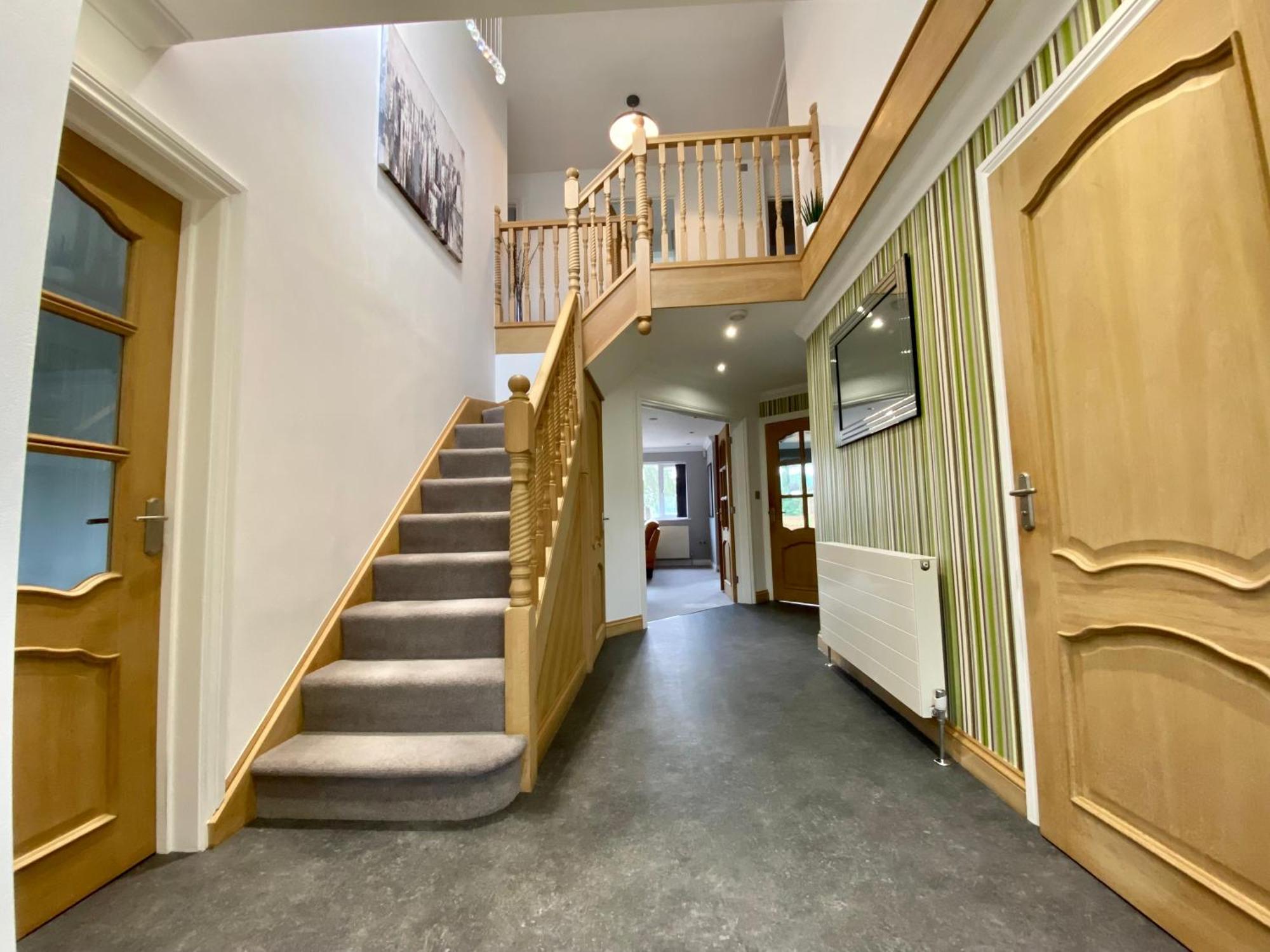 Countryside Family Home Keynsham Bagian luar foto